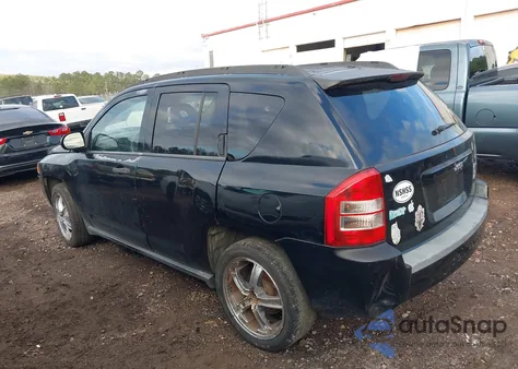 2007 Jeep Compass Sport z USA, uszkodzony, nr VIN 1J8FT47W27D124317